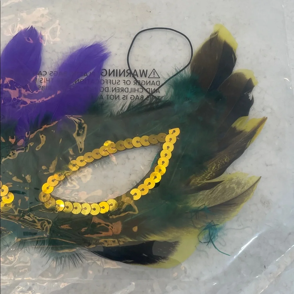 Feather sequin mask Halloween Mardi Gras masquerade cosplay costume party new